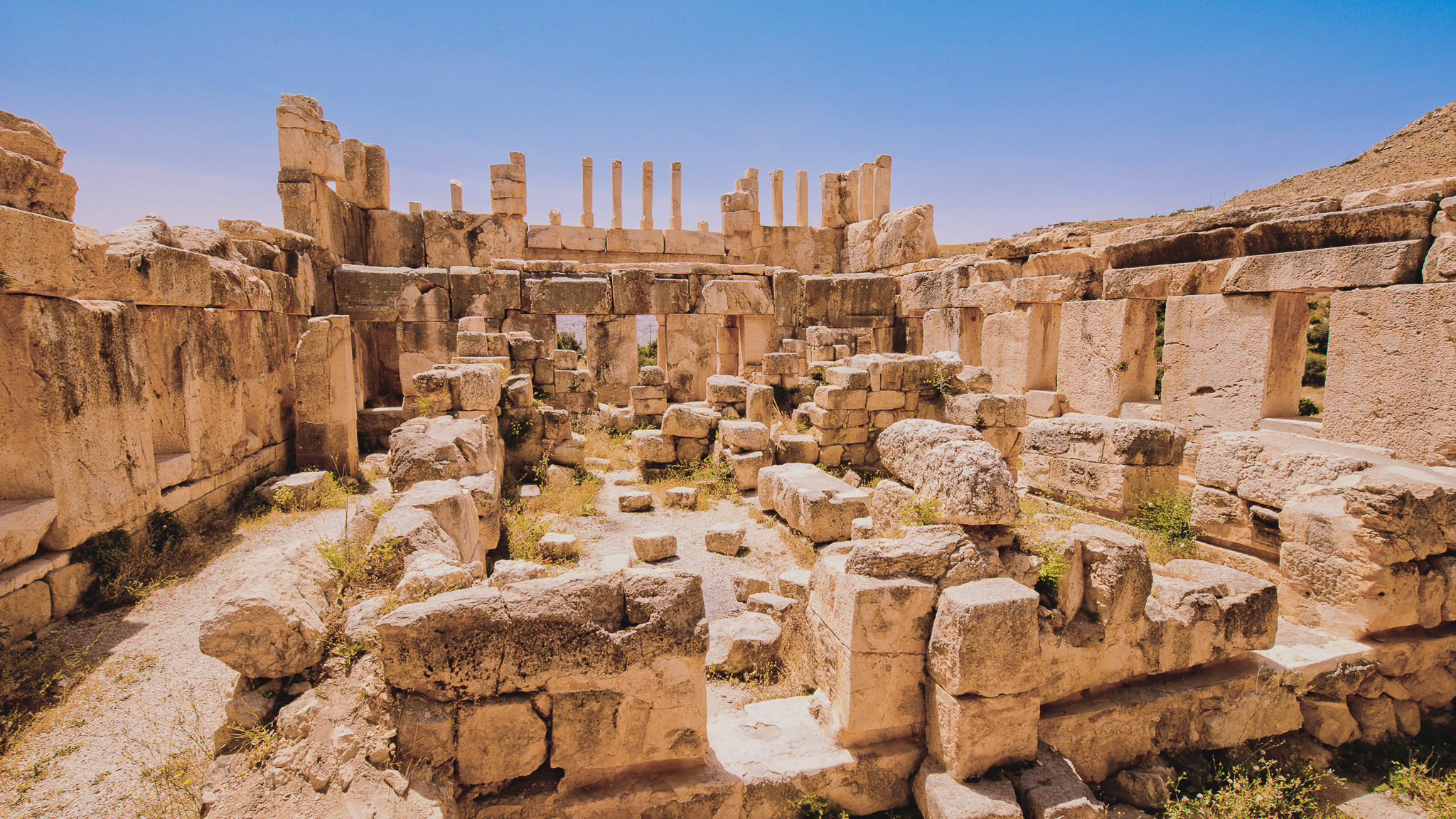 Qasr Al-Abd ruins