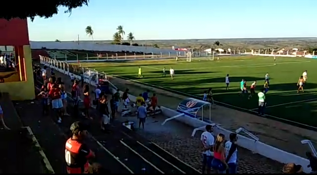 Pancadaria e tiros para o alto após fim de jogo entre seleções sub15 em Mairi