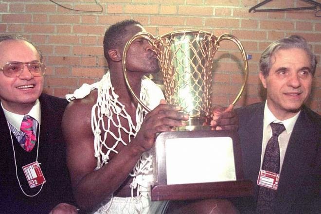 "Κι αν έφυγε ο Ντομινίκ Θεέ μου..." (pics&vid)