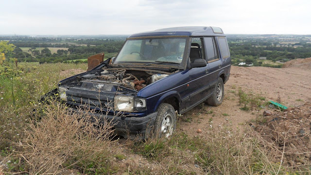 Abandoned Land Rover Discovery 1996 Car