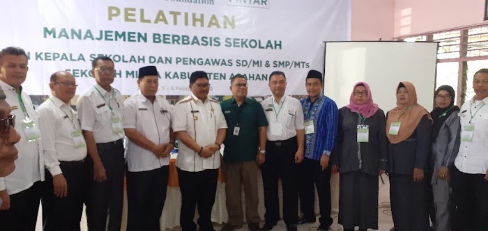 Pelatihan Kepala sekolah Tingkat SD/MI & SMP/MTs dan pengawas sekolah mitra kabupaten asahan oleh Tanoto Foundation