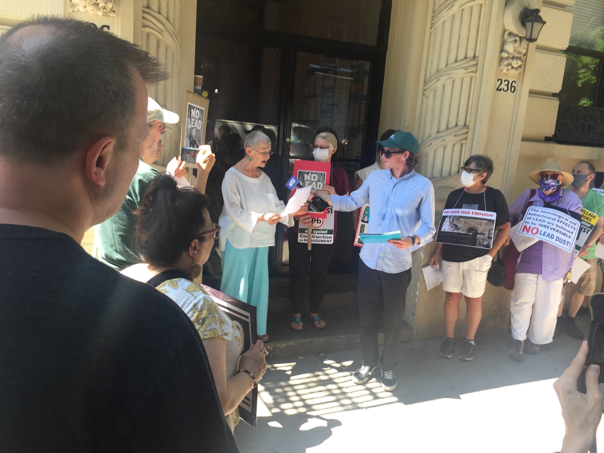 EV Grieve 5th Street tenants speak out against construction as harassment and lead exposure