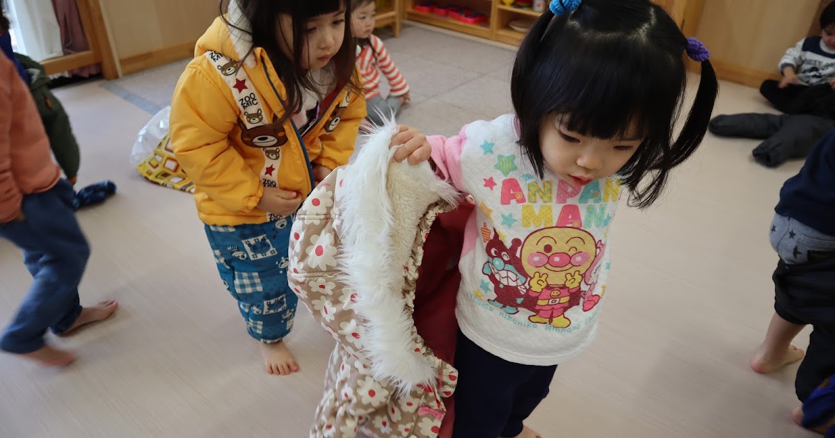 ひまわり保育園 ♪雪やこんこ あられやこんこ