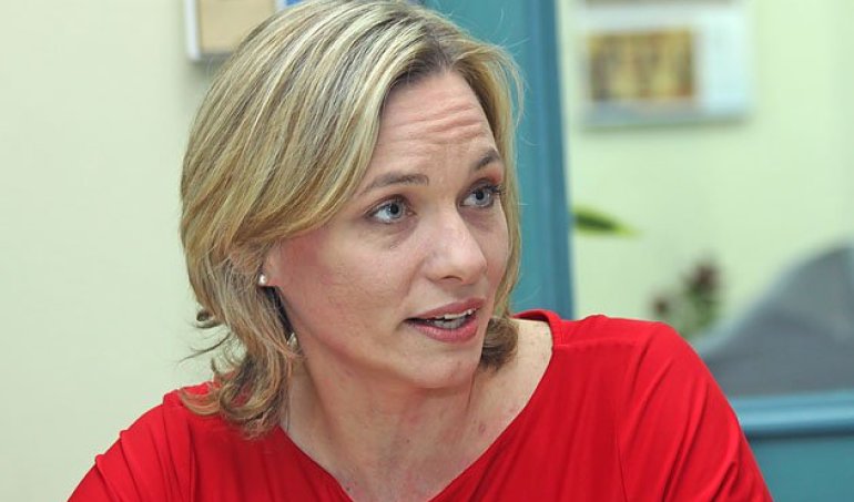 Carolina Goic Da Por Muerta A La Nueva Mayoria Y Aclara No Tengo Nada Que Ver Con El Pc San Carlos Radioactivo