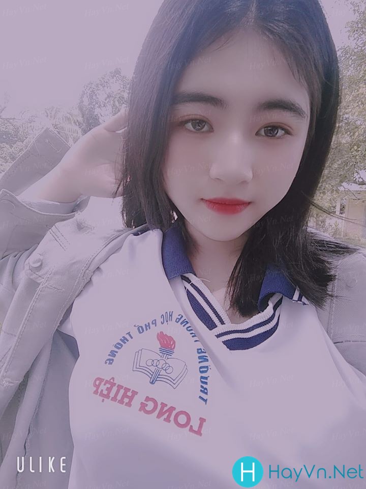 Uyên Cute: Lạy chúa con còn lứa tuổi học sinh^^