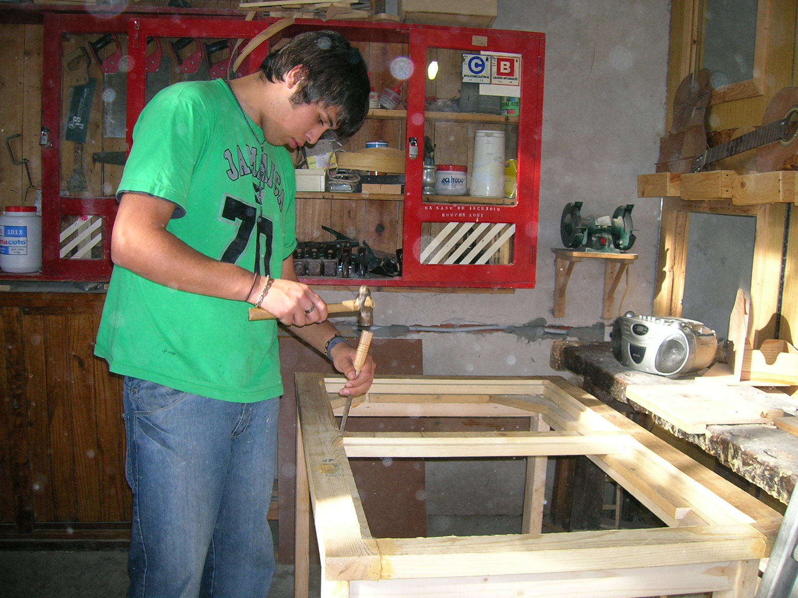 Escuela Taller Fatima: Aprendé carpintería en Fátima