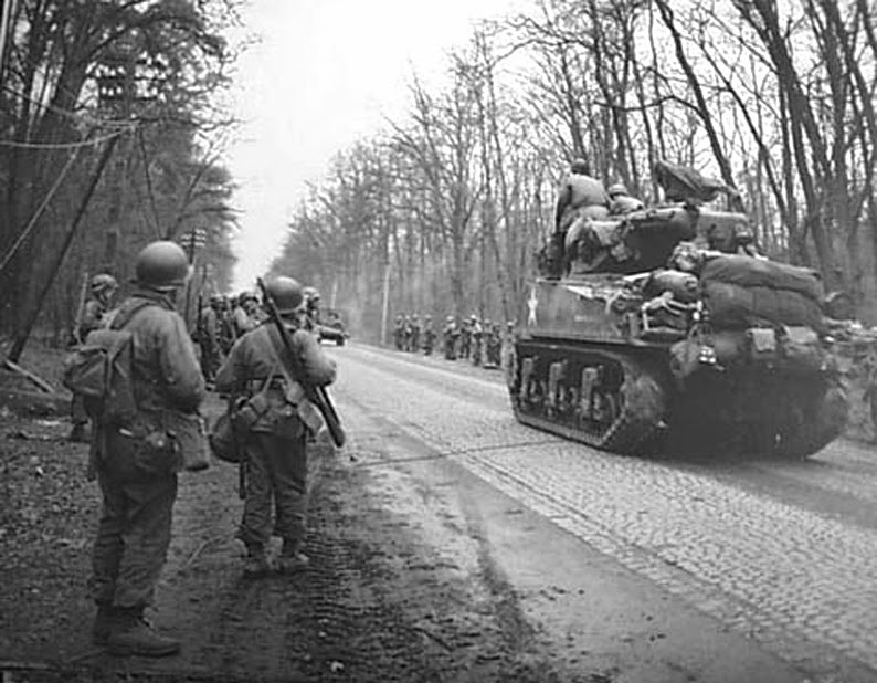 11th ARMORED DIVISION (DIVISIÓN BLINDADA) EE.UU. WW2 en Imágenes