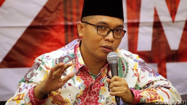 Baleg DPR 'Lempar Bola' soal RUU PKS ke Pemerintah: Kalau Mau Cepat Usulkan Baleg DPR 'Lempar Bola' soal RUU PKS ke Pemerintah: Kalau Mau Cepat Usulkan