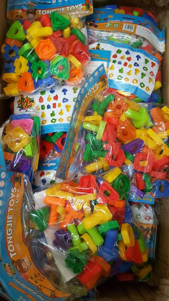 PLASTIC NUT AND BOLT RAISING GEMS