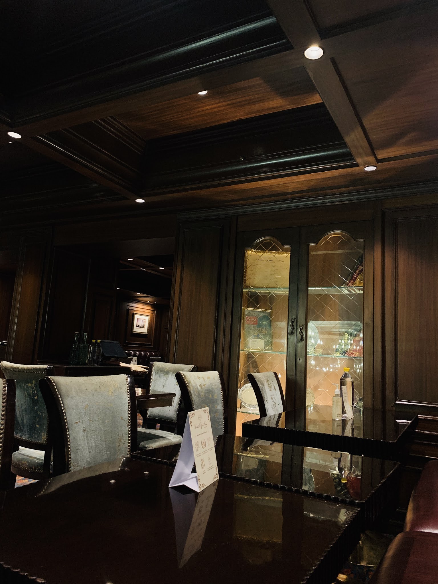 UNITED COFFEE HOUSE SINCE 1942 A VINTAGE VANITY