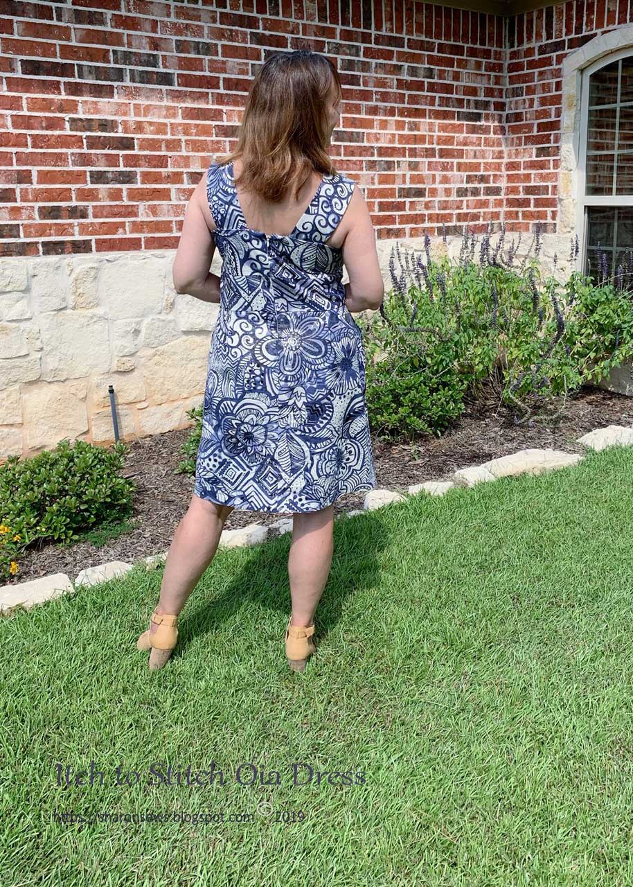 The New Oia Dress from Itch to Stitch in a Linen Floral Print
