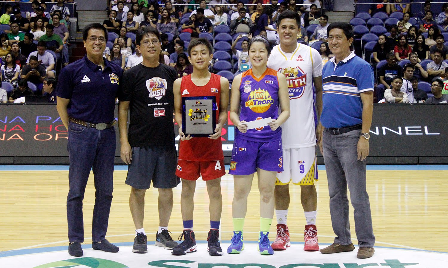 Team Cruz wins AllStar Shooting Stars challenge