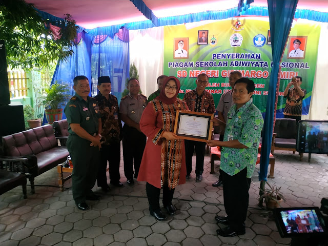 SDN I Dan SMPN I Miri Raih Penghargaan Adiwiyata Mandiri SDN I Dan SMPN I Miri Raih Penghargaan Adiwiyata Mandiri