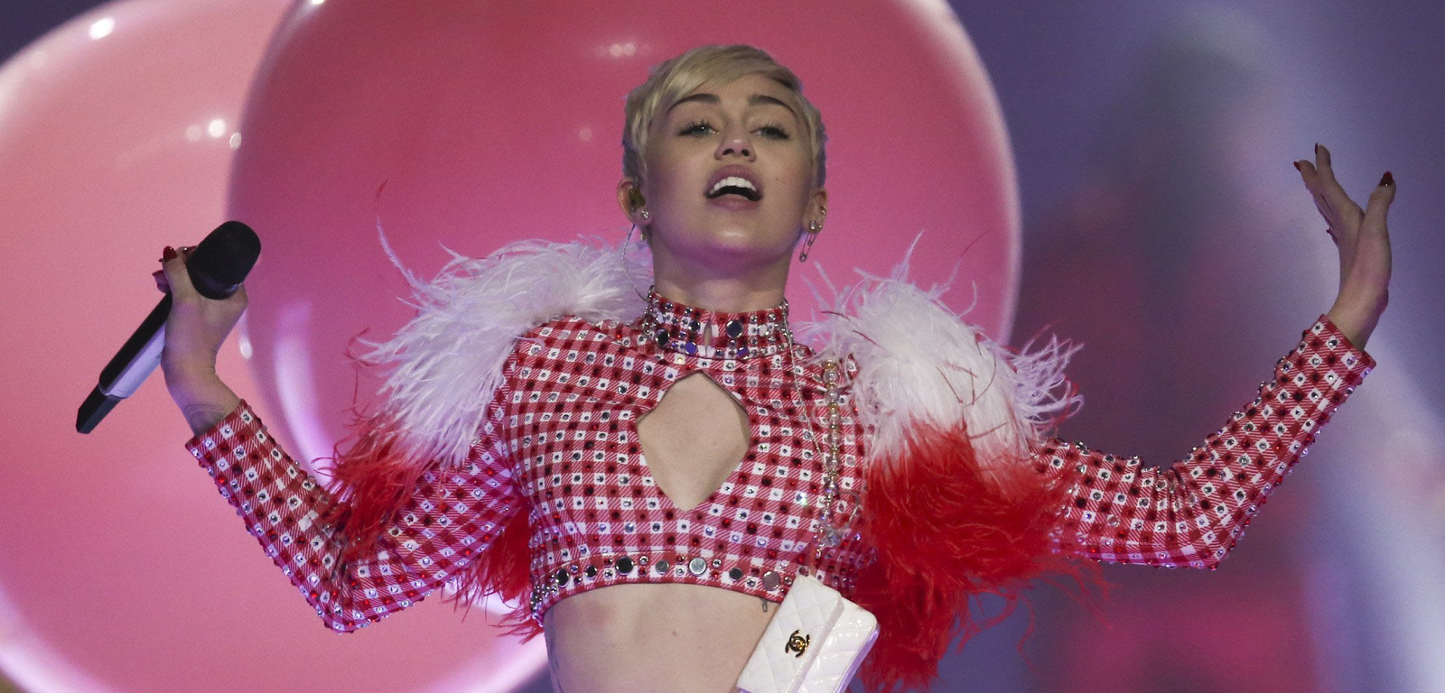 MileyCyrusWorld // Your Best Online Source For Miley Cyrus [Bangerz