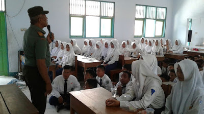 Berkunjung Ke SMK Patriot Pituruh, Danramil Pituruh Kapten Inf Ariyadi Berikan Materi Wawasan Cinta Tanah Air