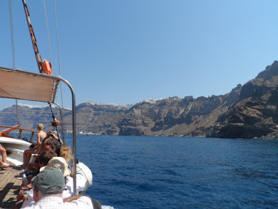 Viagem Grécia – 9º dia (Kamari Beach, Passeio de Barco e Vulcão de Santorini)