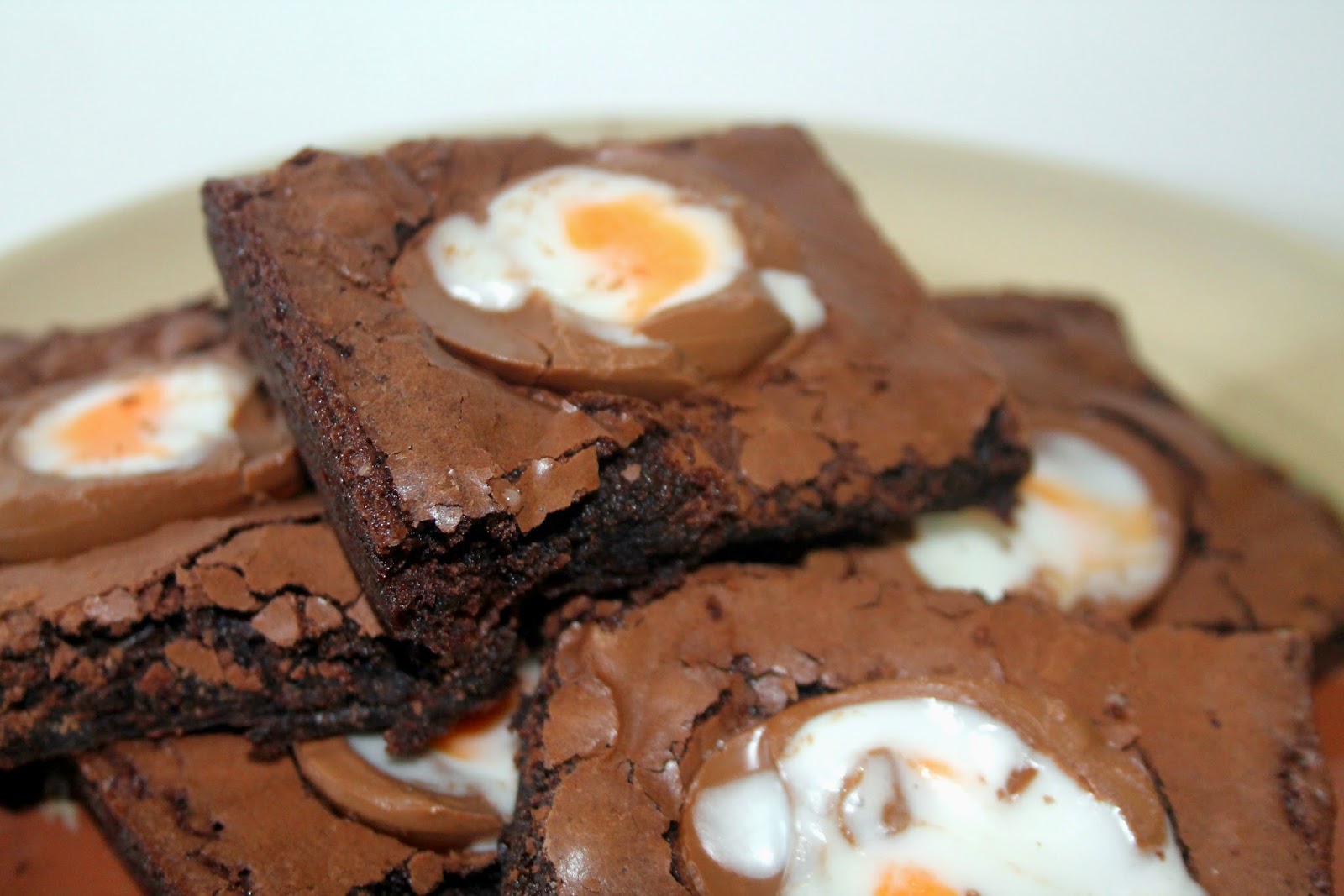 Creme Egg brownies Hannatalks
