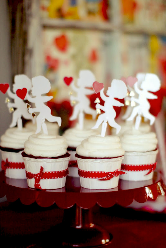 Kara s Party Ideas Vintage Valentine s Cookie Decorating Party  - 4