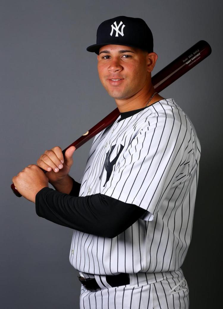 The Baseball Den Gary Sanchez Sets Yankees Record For Most Homers Hit By A Catcher In A Season