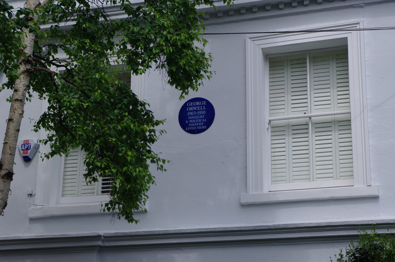 London Calling NOTTING HILL AND PORTOBELLO ROAD