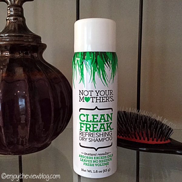 Product Review Not Your Mother's Clean Freak Refreshing Dry Shampoo