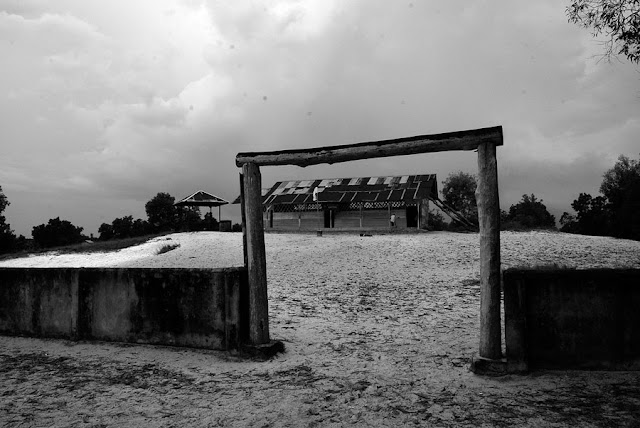 sekolah-laskar-pelangi-gantong