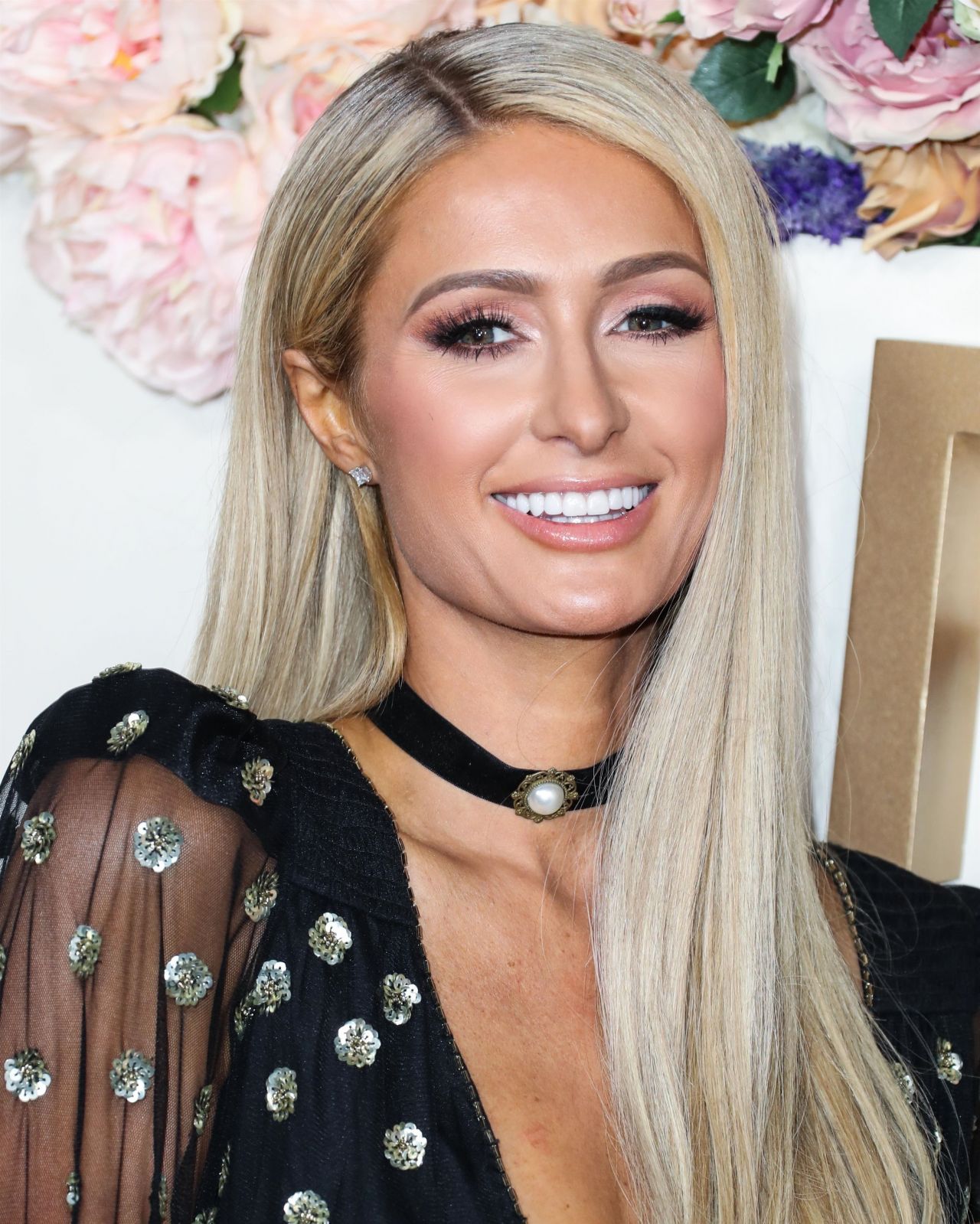 Paris Hilton – 2019 #REVOLVEawards | eZineInsider.com Celebrity