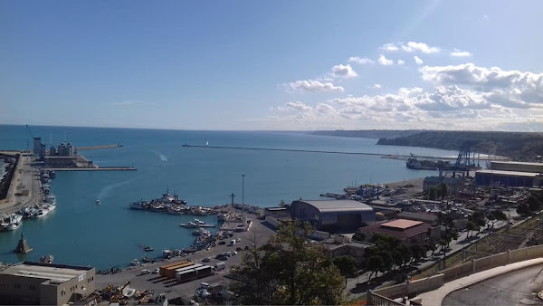 Porto di Ortona, eppur si muove: incontro con Febbo