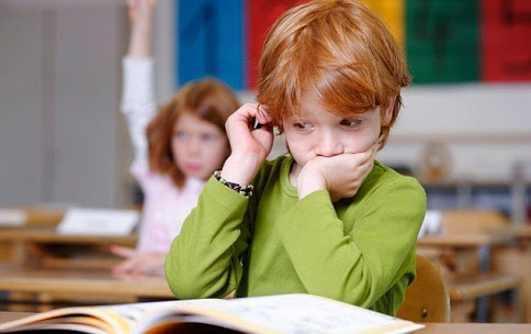 لماذا يعاني الأطفال من عسر القراءة؟ لماذا يعاني الأطفال من عسر القراءة؟