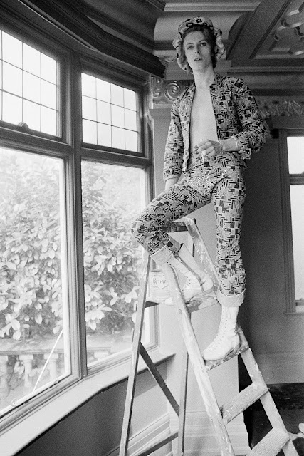 デヴィッド・ボウイ 60〜80年代のレア写真55枚をサイトVintage