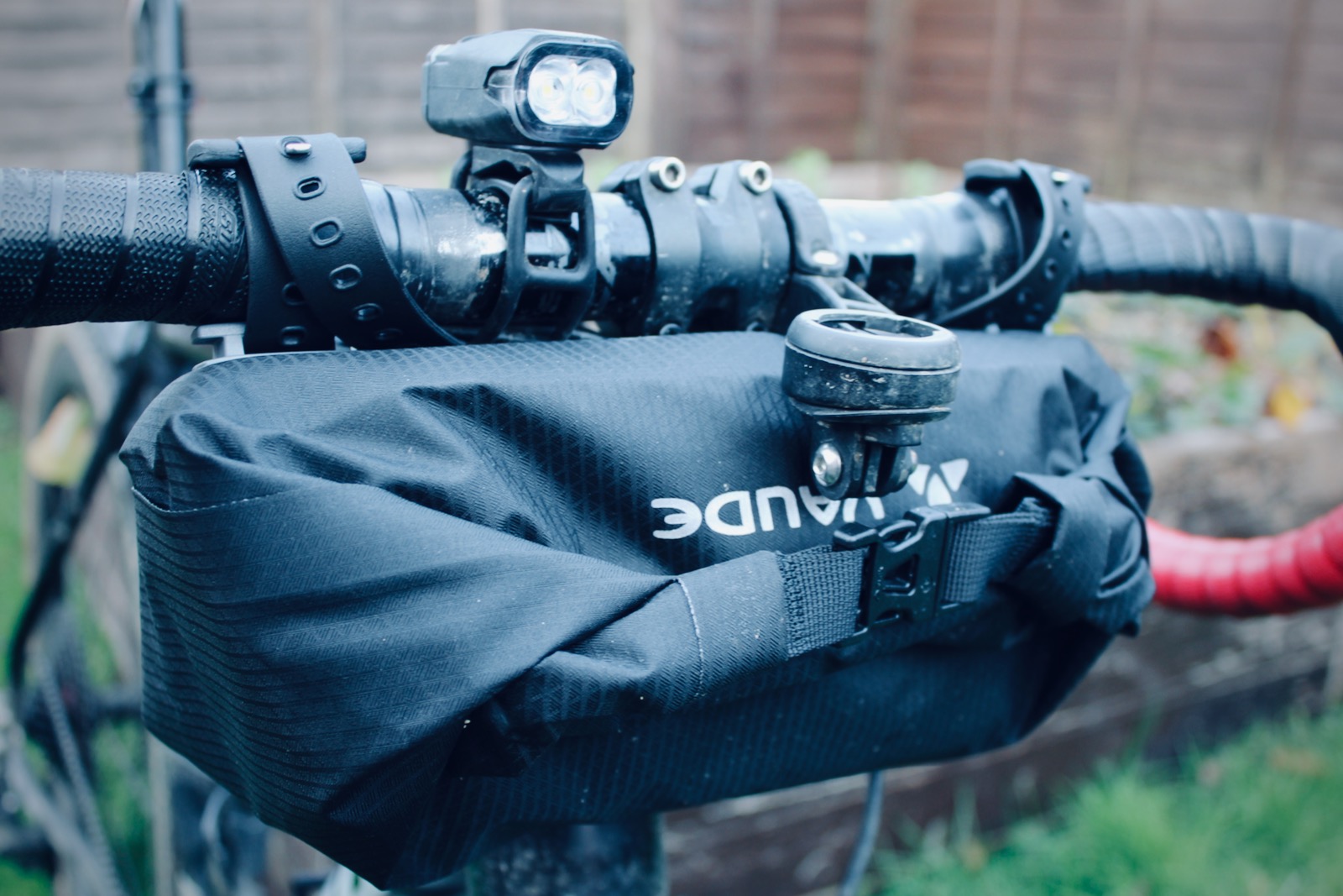 Vaude Aqua Box Light Handlebar Bag Review Vaude Aqua Box Light Handlebar Bag Review