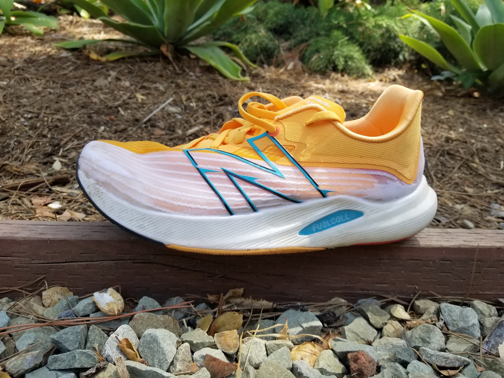 new balance fuelcell rebel v2 amazon