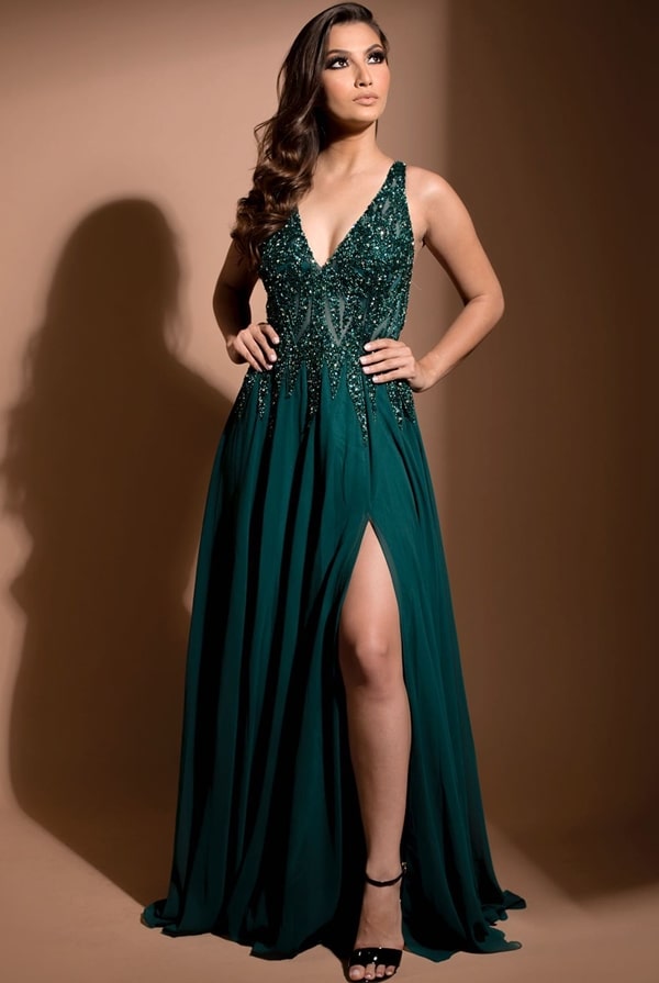 vestidos na cor verde esmeralda