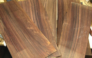 7 Jenis Kayu Yang Ada di Indonesia 5. Kayu Sonokeling