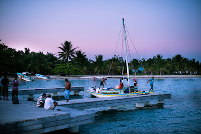 Remax Vip Belize: Sunset at the pier