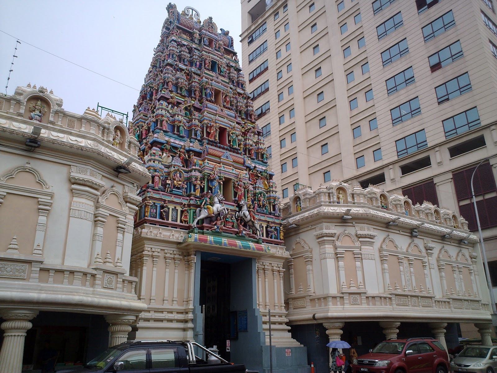 Malaysian Temples: Sri Maha Mariamman Temple, Kuala Lumpur