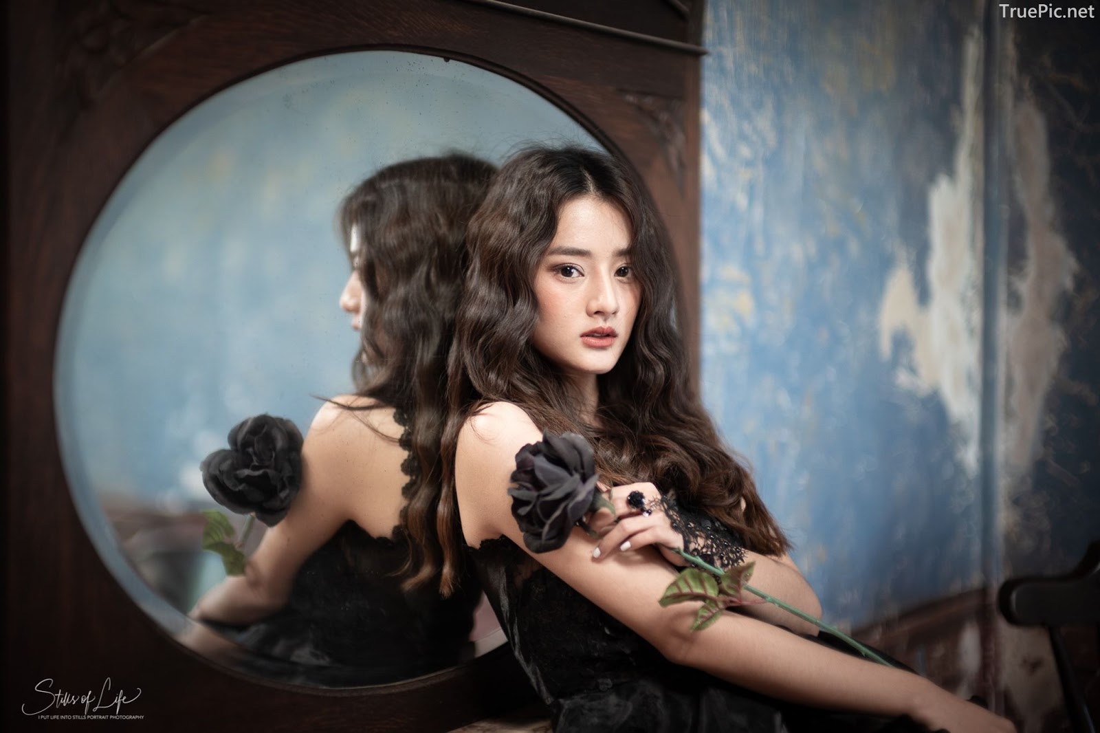 Thailand model - Phakaporn Lertchamchongkul - Hate Valentine (Black Angle)