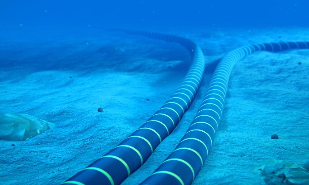 Cabo submarino de fibra óptica que liga Brasil à Europa começa a operar em junho Cabo submarino de fibra óptica que liga Brasil à Europa começa a operar em junho