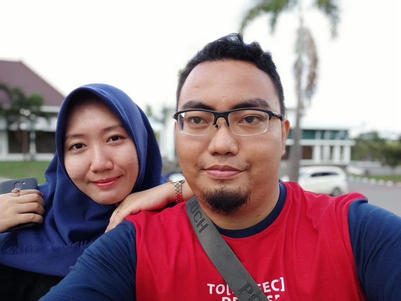 Hasil Foto Kamera Depan Xiaomi Mi 9 Lite