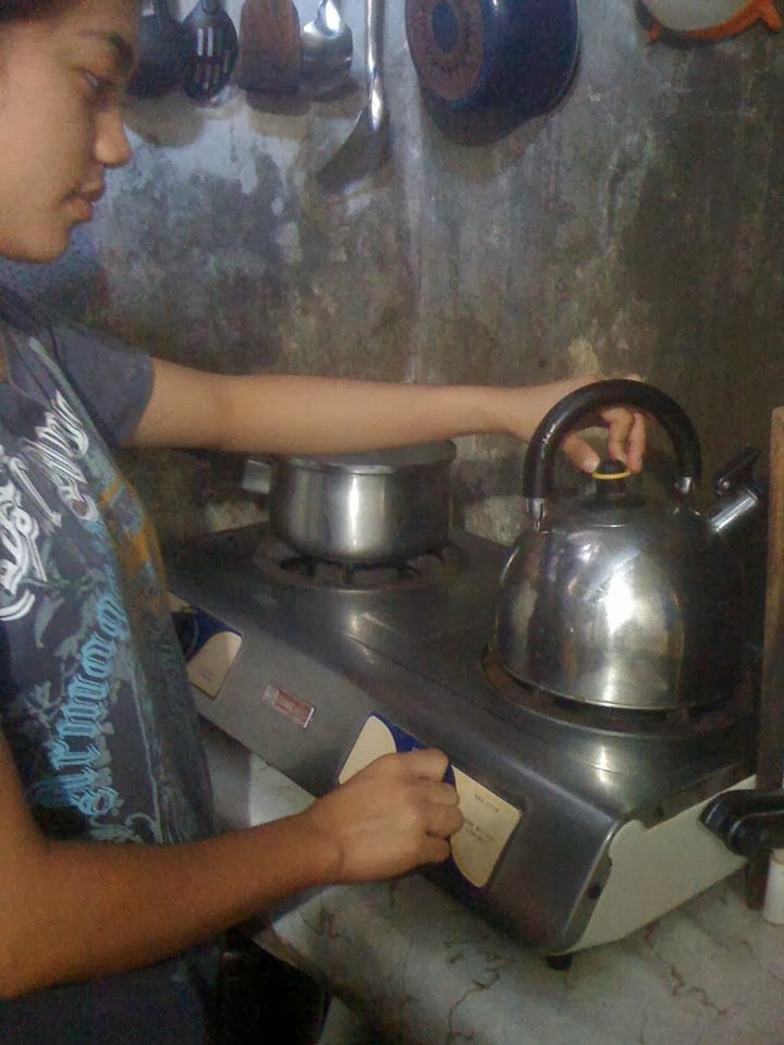 Save Money and Electricity Insulators, SemiConductors and Conductors