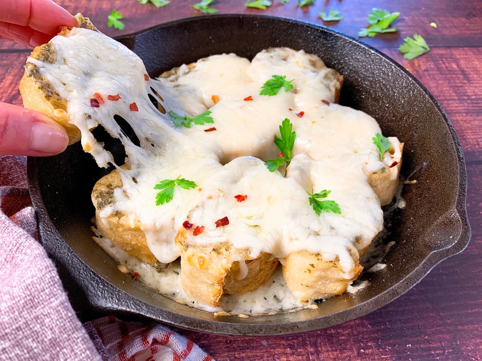 Skillet Pesto Mozzarella Bread