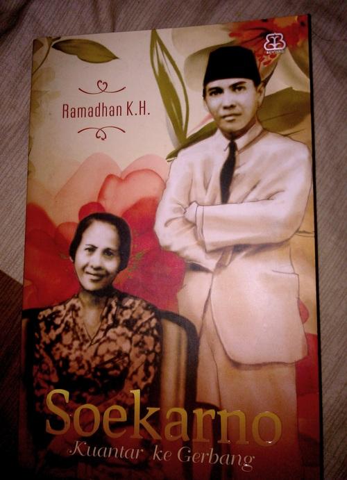 KUANTAR KE GERBANG PDF KUANTAR KE GERBANG PDF