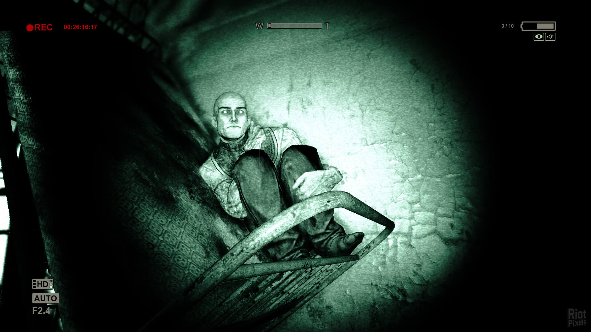 Is outlast on pc фото 117