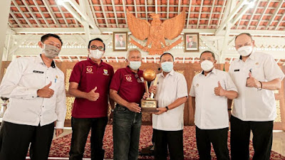 Tim Putri Kota Bandung Juara AFP 2021,Walikota Oded Berikan Kadeudeuh 