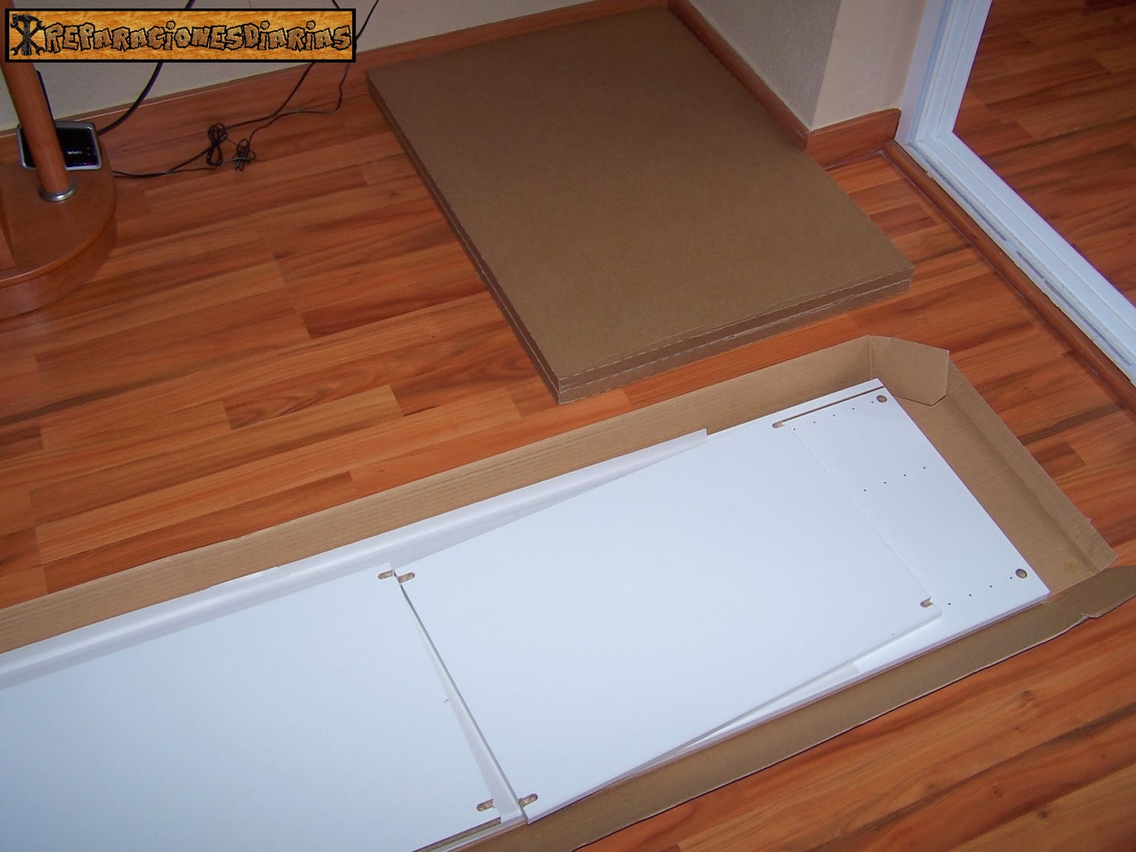 Reparacionesdiarias: INSTALACION DE UN MUEBLE PARA EL PASILLO: