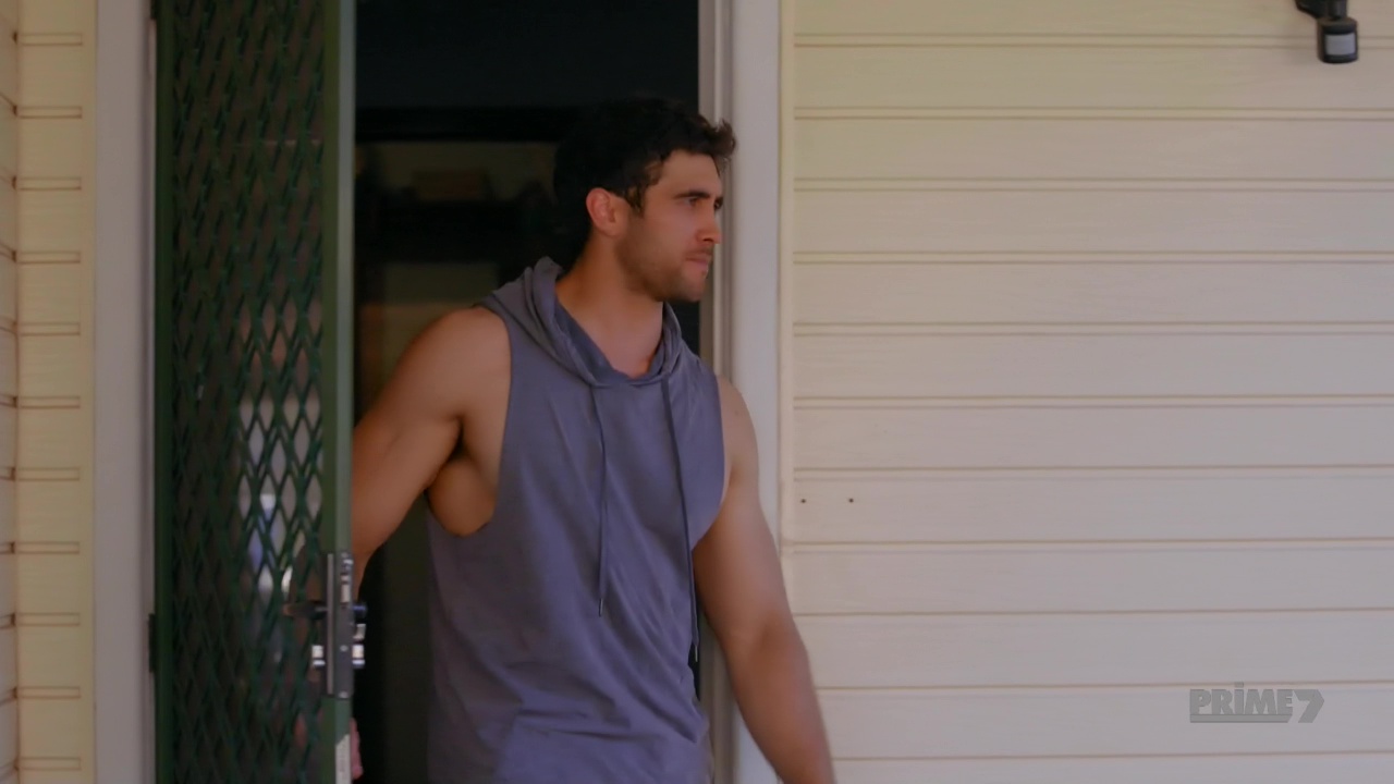 ausCAPS Ethan Browne in Home And Away ausCAPS Ethan Browne in Home And Away