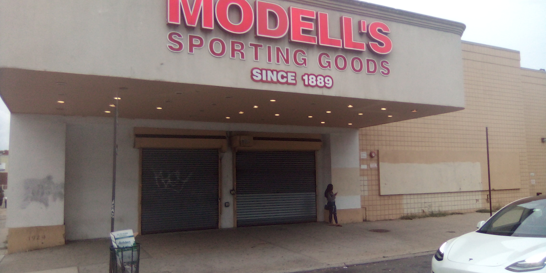 Queens Crap Chain stores are vanishing too