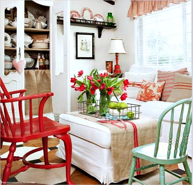 Shout Out Saay Ing The Pillows French Garden House Last Week And This She Shared Even More Of Her Home On Own Blog In Spring Tour Head Over There To See The Abun