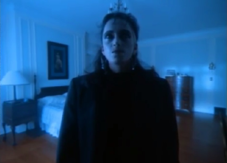 The Bloody Pit of Horror Mirror Mirror (1990)