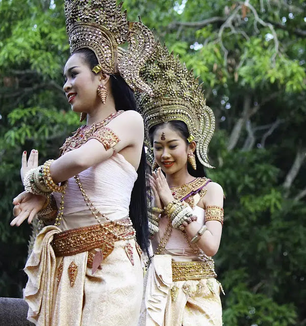 Thailand Traditional Dancing Costume. #UnrefinedBloom